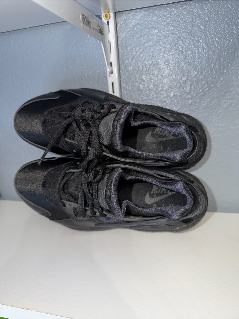 Nike Women's Black Leather & Mesh Sneakers - Picture 5 of 7